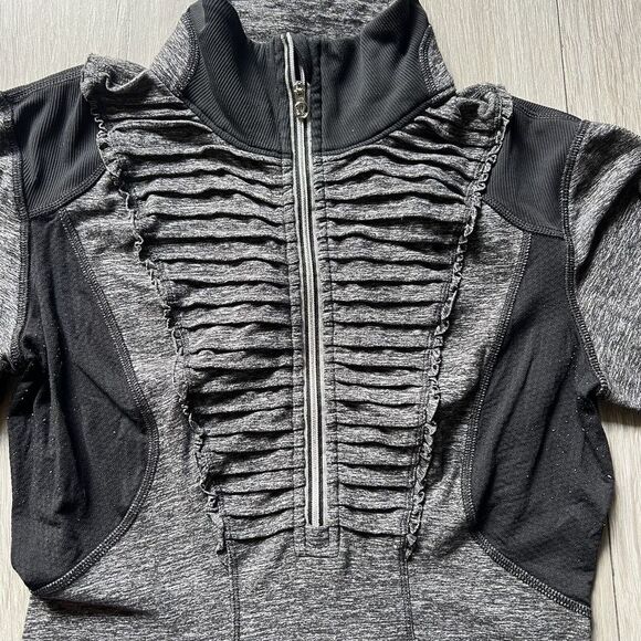 Lululemon Run: Your Heart Out Pullover Heathered Grey and Black Rulu Size 4 - Picture 3 of 11